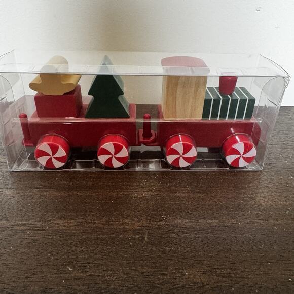 NEW Target Bullseye's Playground Christmas 2025 Wooden Train Set 6 Cars Holiday - Picture 6 of 16